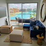 Lagoon View For 8 Guests