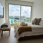Lagoon View For 8 Guests