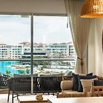 Lagoon View For 8 Guests