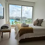 Lagoon View For 8 Guests