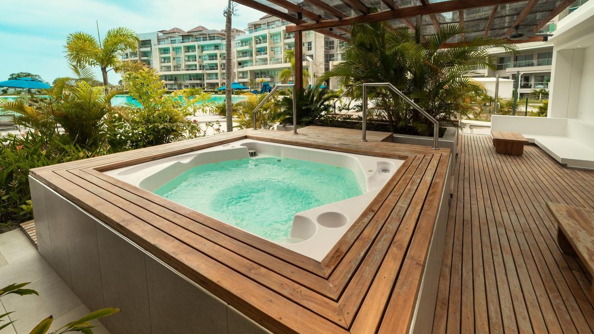 Lagoon View For 8 Guests *