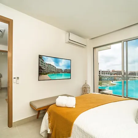 Lagoon View For 8 Guests
