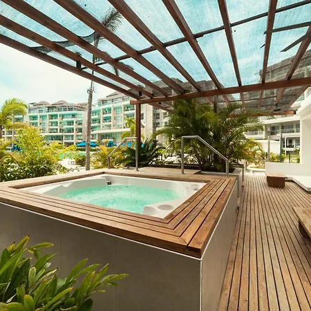 Lagoon View For 8 Guests