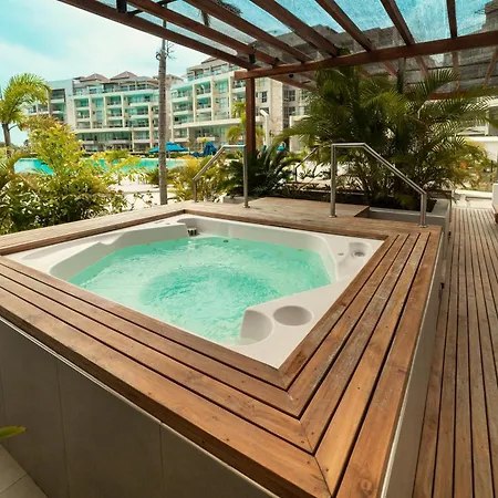 Lagoon View For 8 Guests *